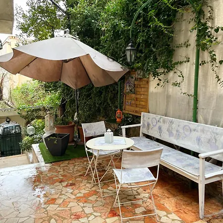 Liberty House アパート *