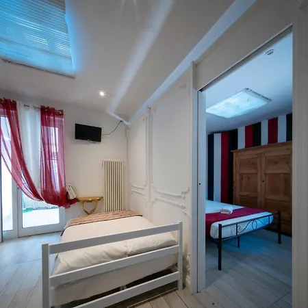 アパート Liberty House *